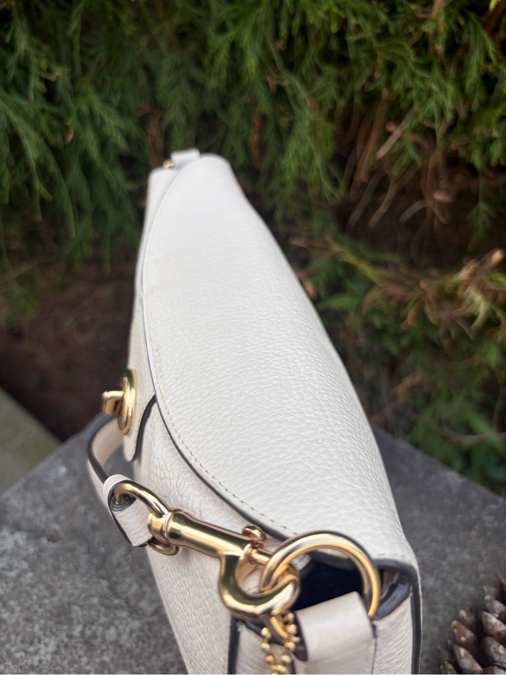 Coach Mia Shoulder Bag Chalk Pebble Leather Gold Hardware - Picture 8 of 15